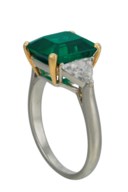 EMERALD AND DIAMOND RING