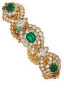 VAN CLEEF & ARPELS EMERALD AND DIAMOND BRACELET