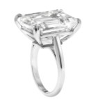 A MAGNIFICENT DIAMOND RING