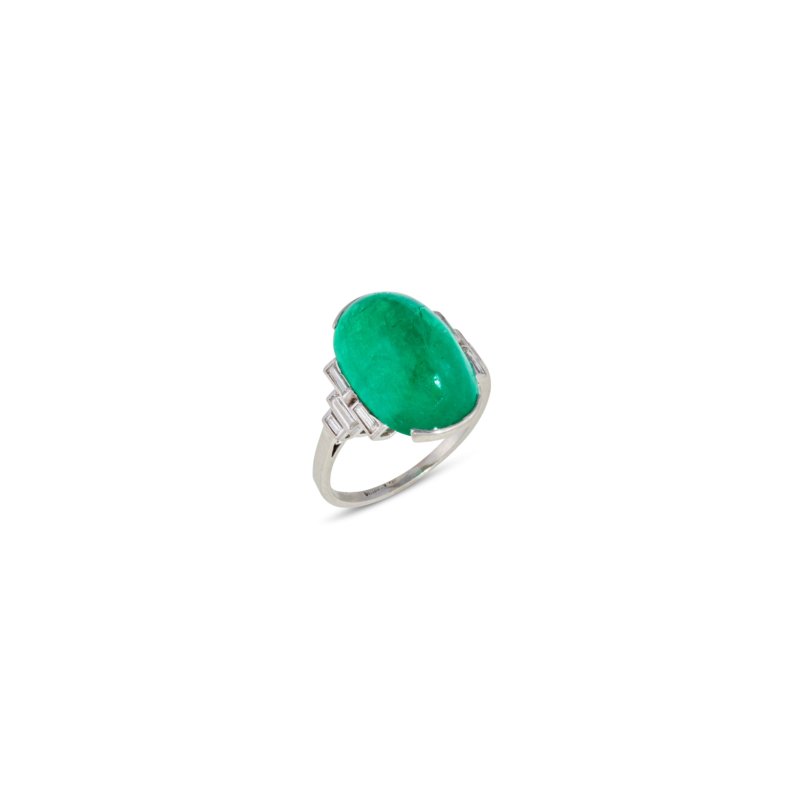 EMERALD AND DIAMOND RING