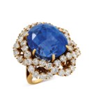 SAPPHIRE AND DIAMOND RING