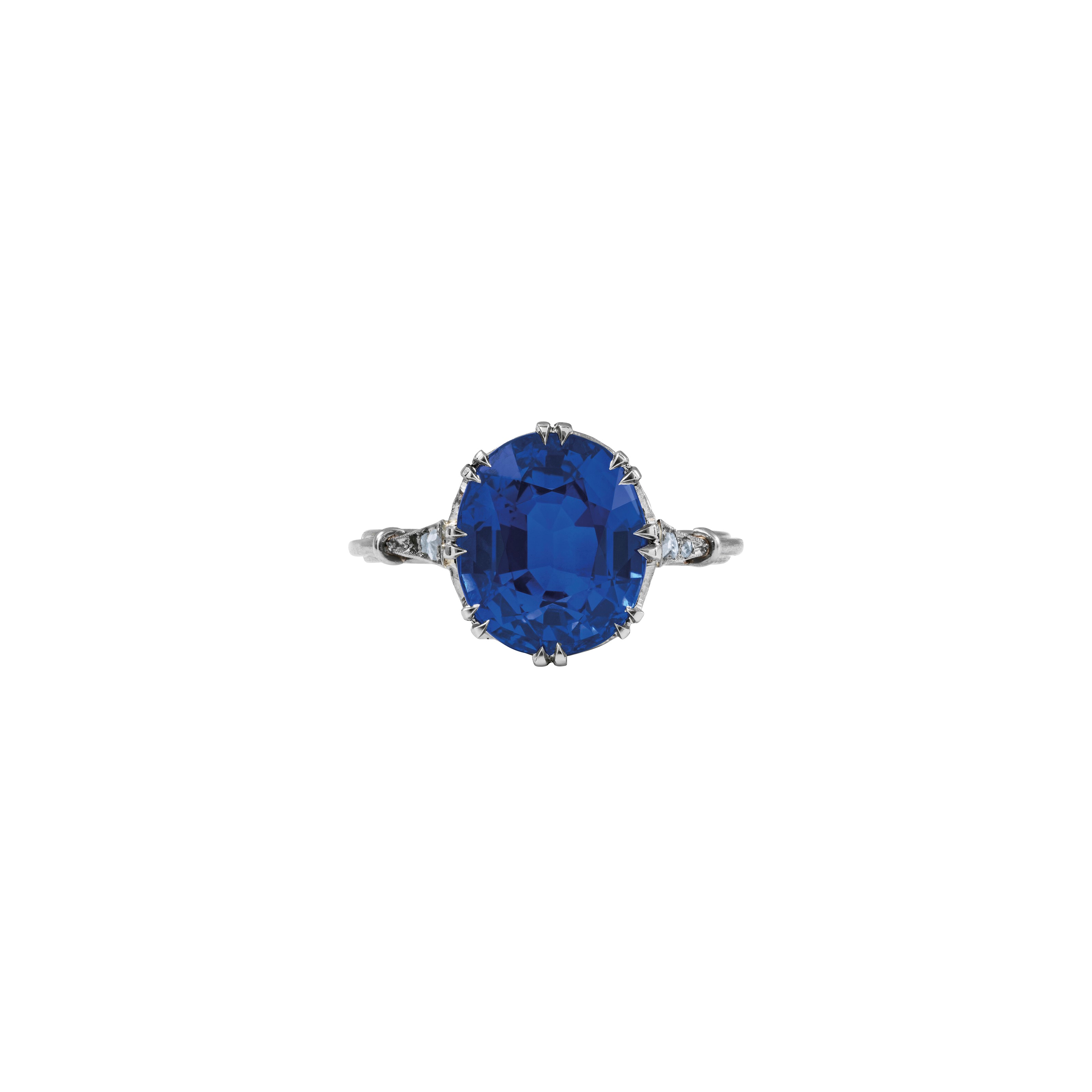 SAPPHIRE AND DIAMOND RING