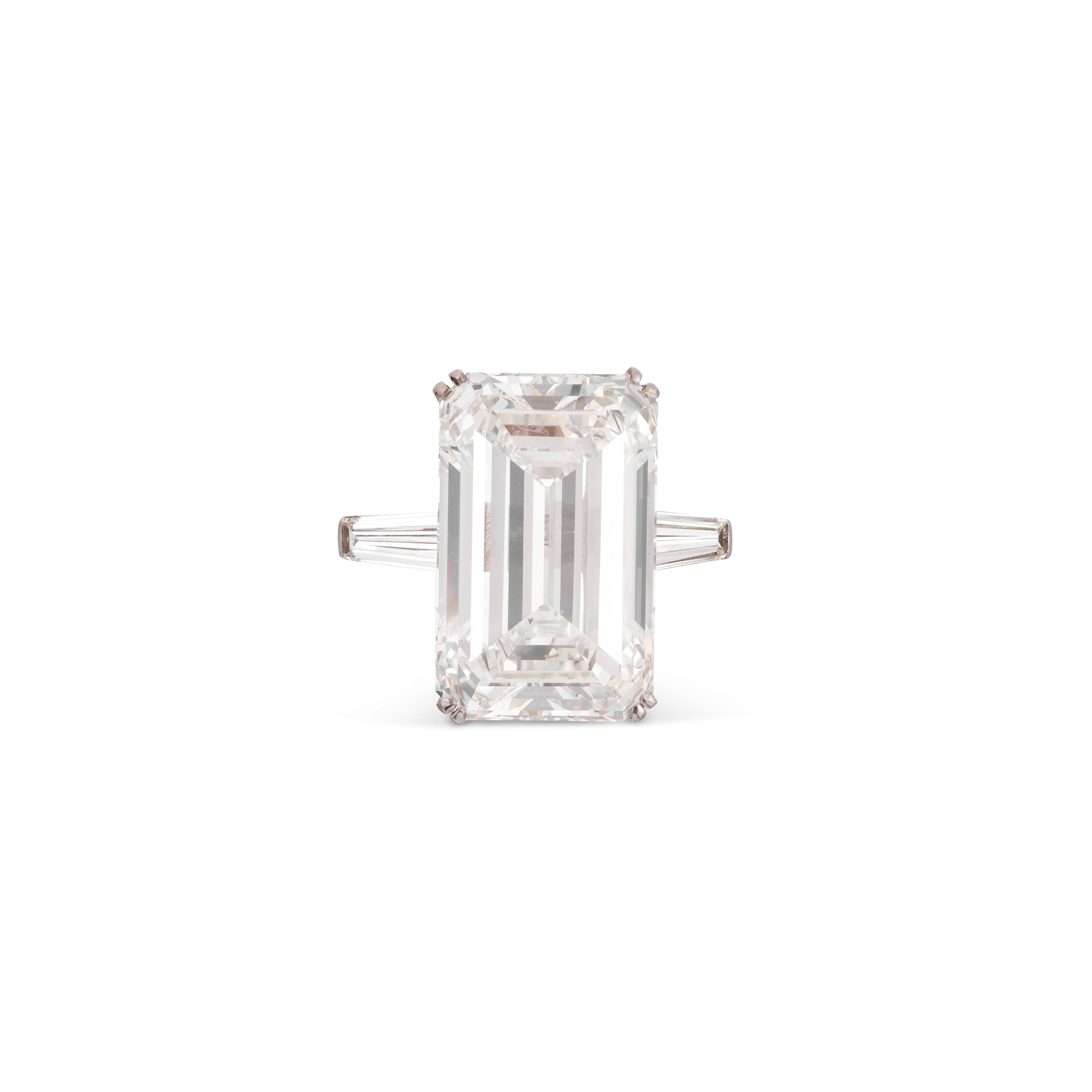 DIAMOND RING