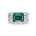 ALEXANDRITE AND DIAMOND RING