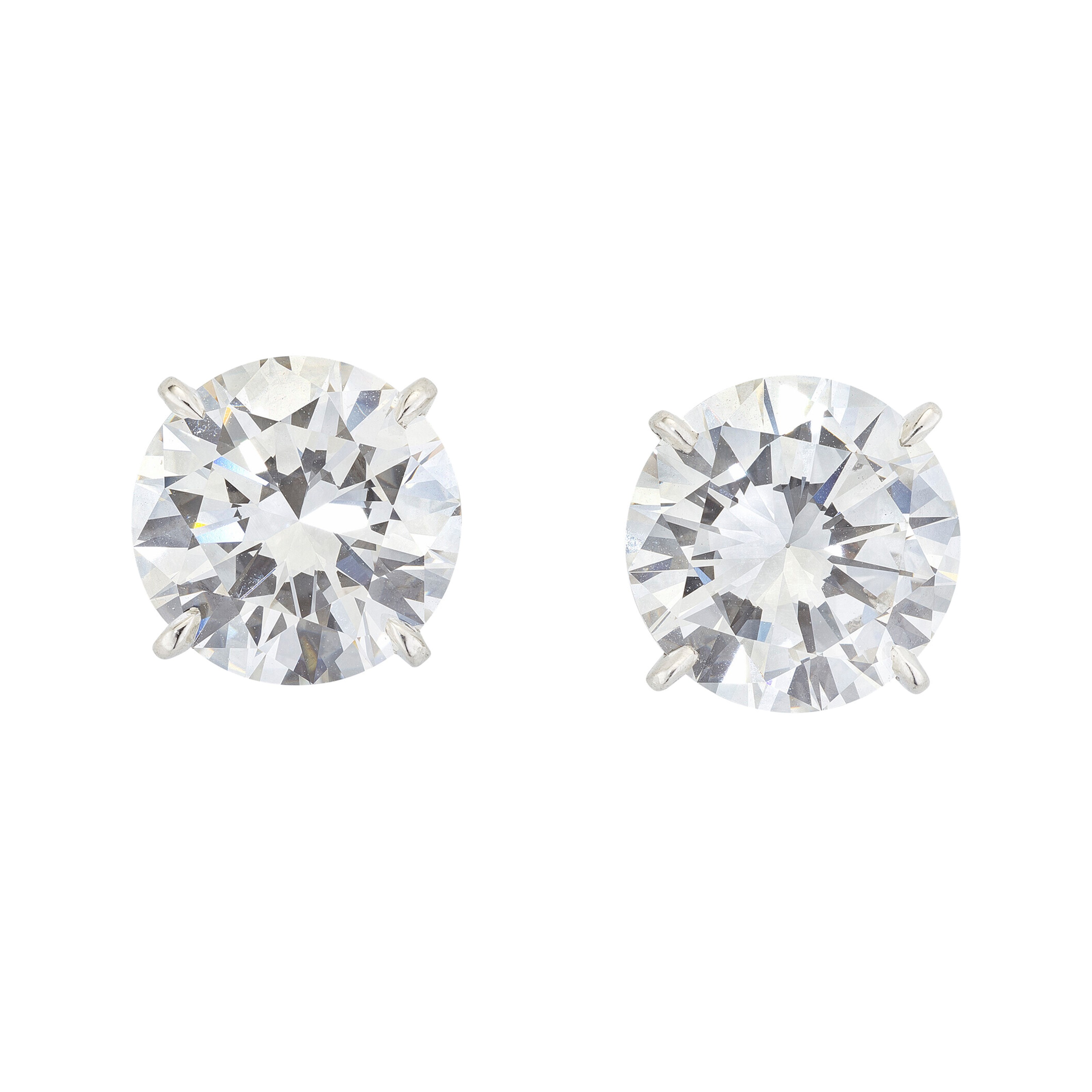 DIAMOND STUDS