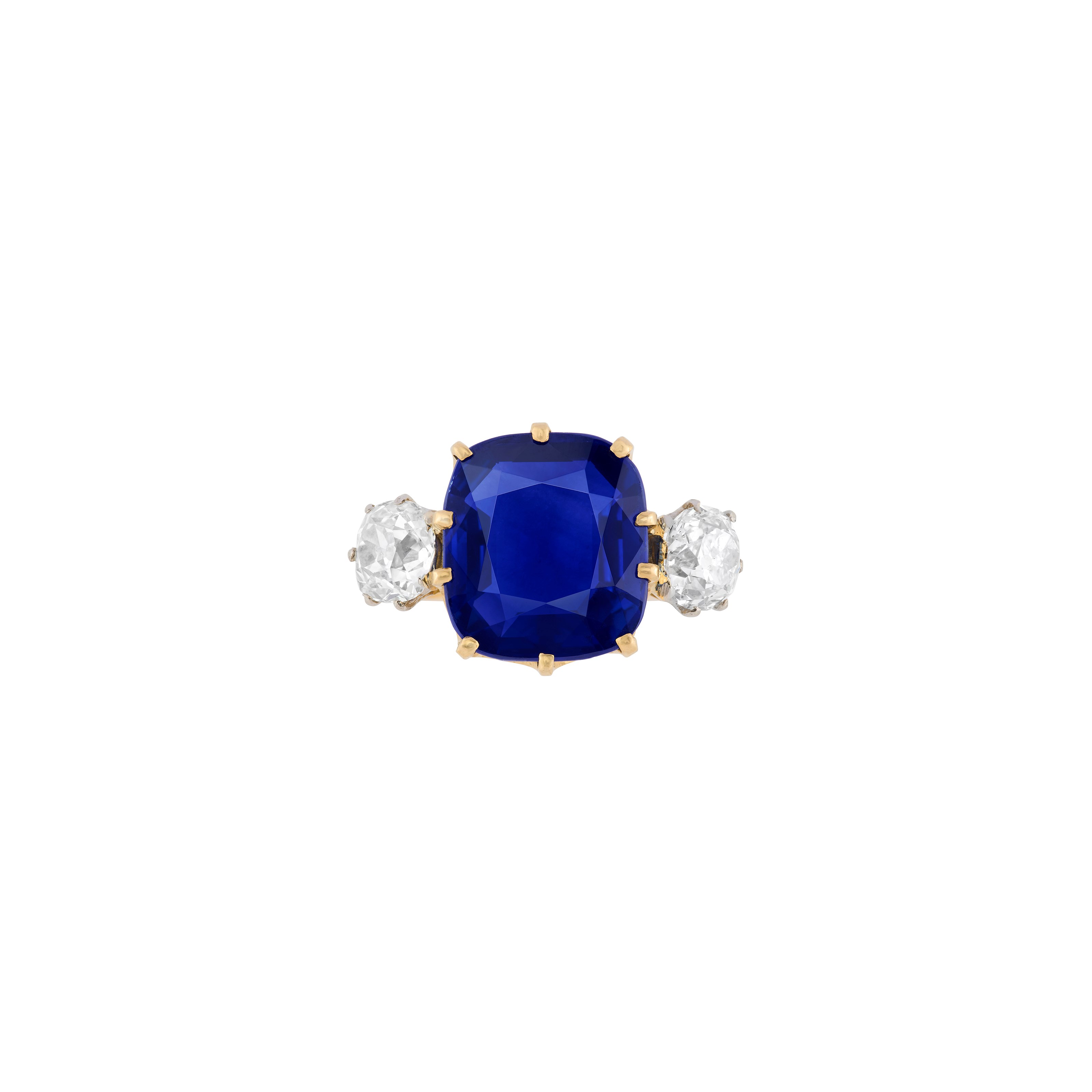 SAPPHIRE AND DIAMOND RING