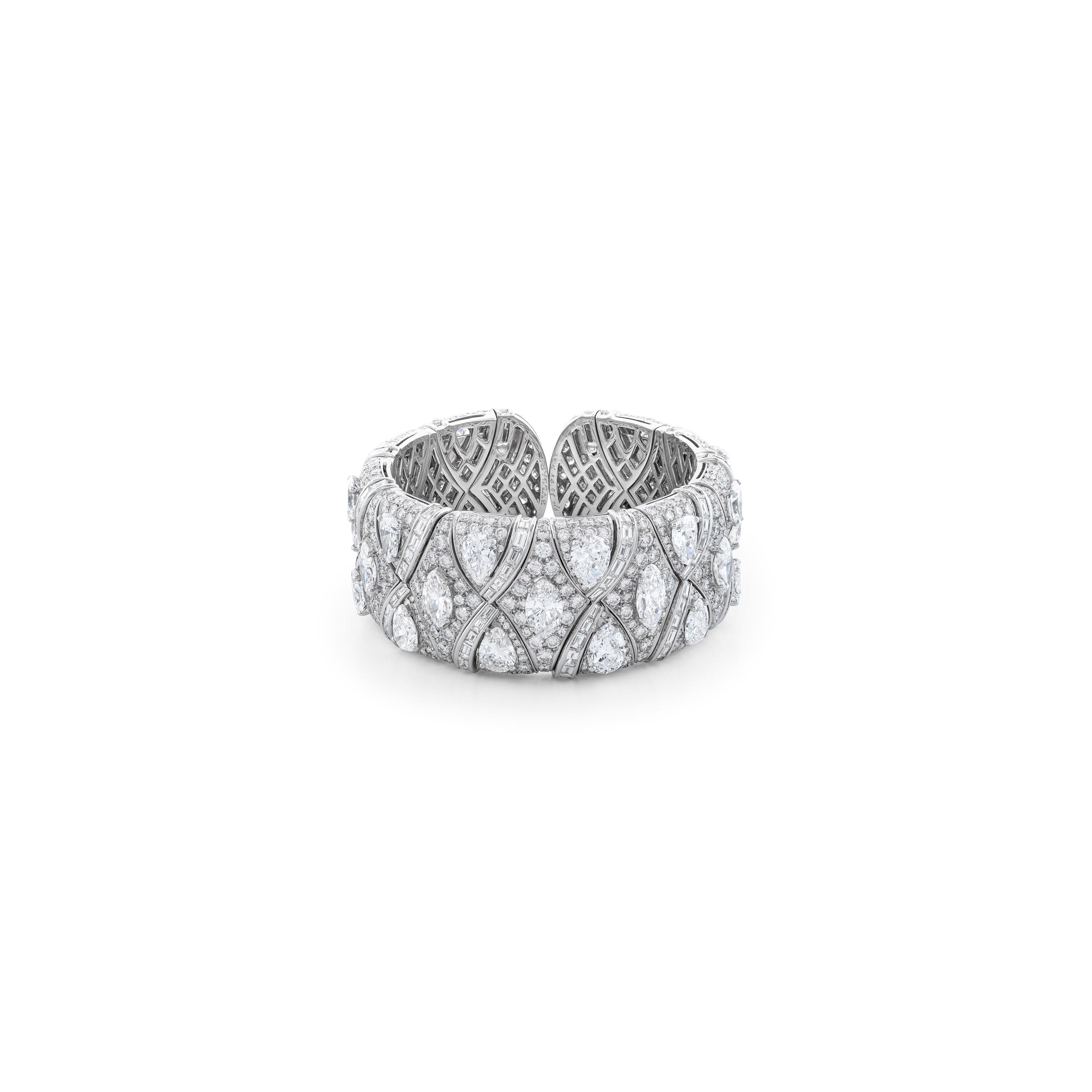 BULGARI DIAMOND BANGLE