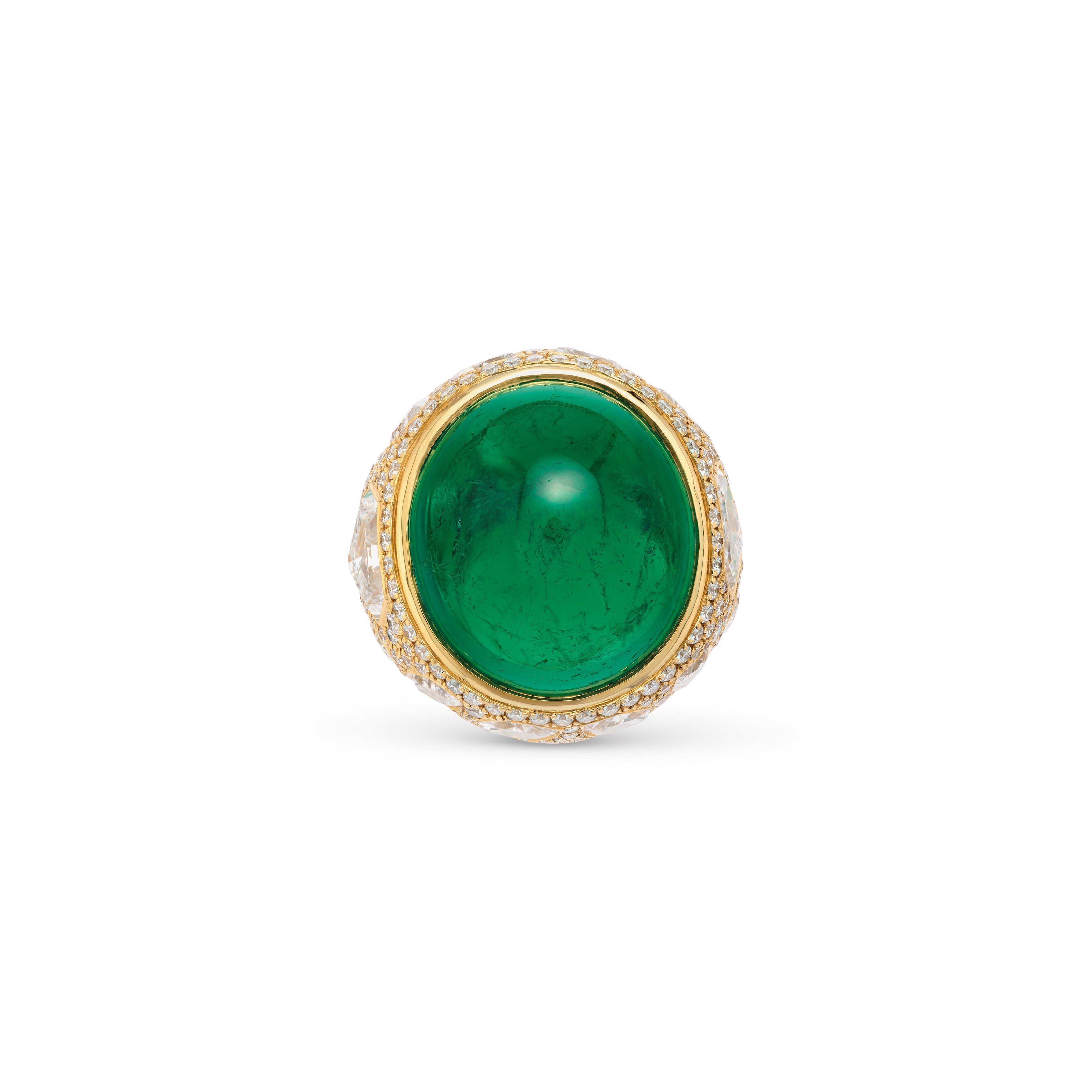 EMERALD AND DIAMOND RING