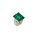 EMERALD AND DIAMOND RING