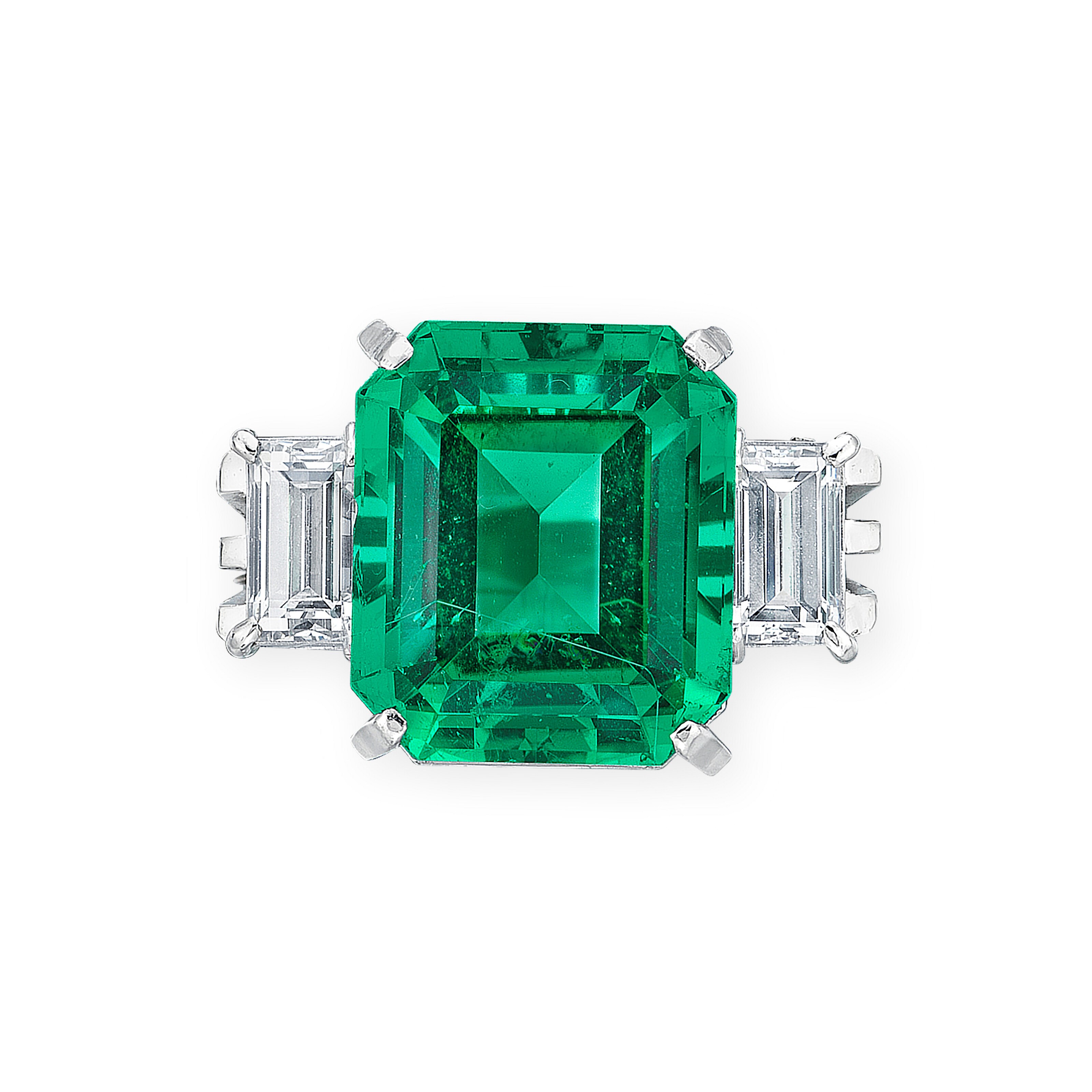 EMERALD AND DIAMOND RING