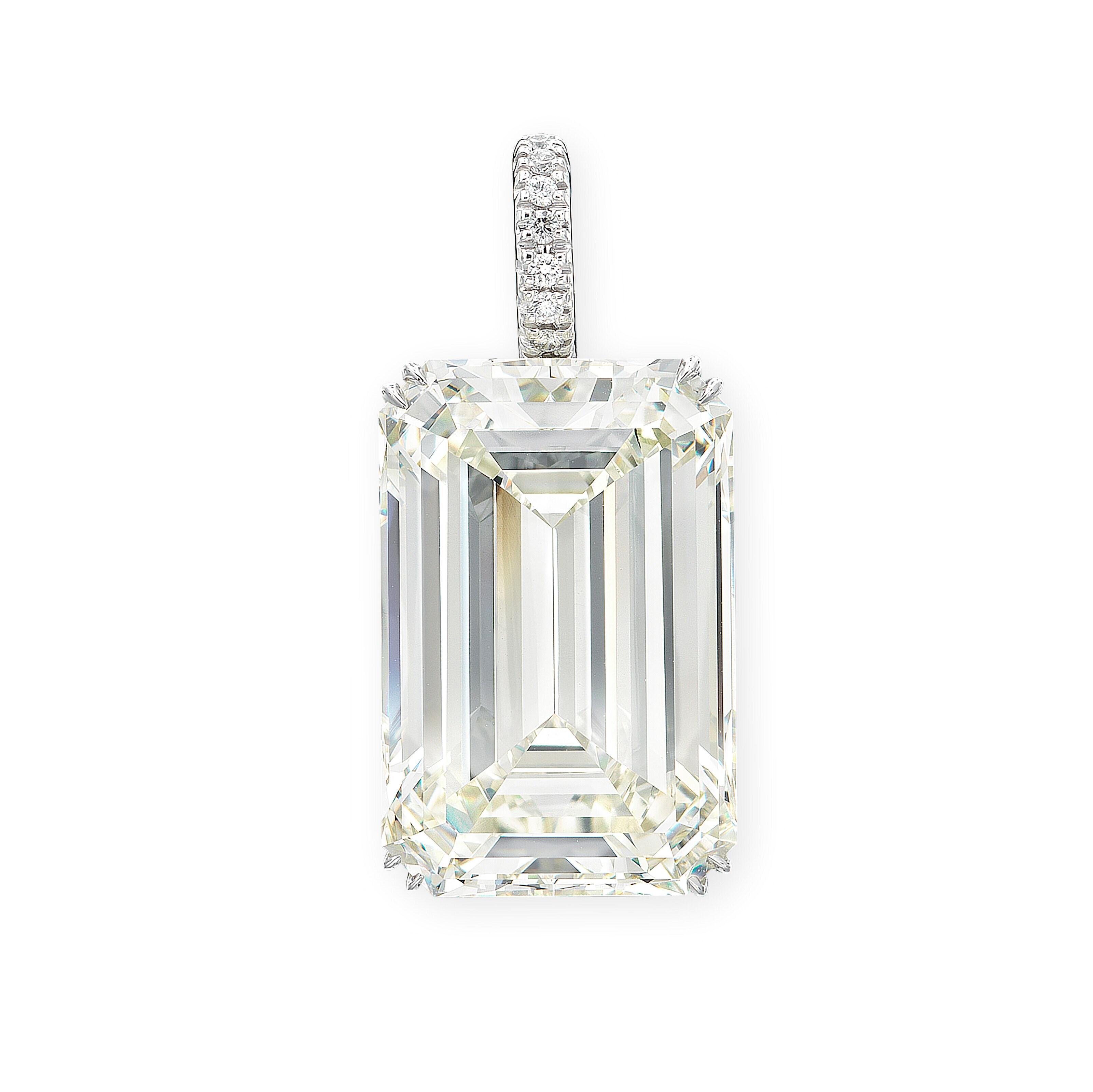 DIAMOND PENDANT