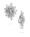 A PAIR OF MAGNIFICENT DIAMOND EARCLIPS, ATTRIBUTED TO HARRY WINSTON