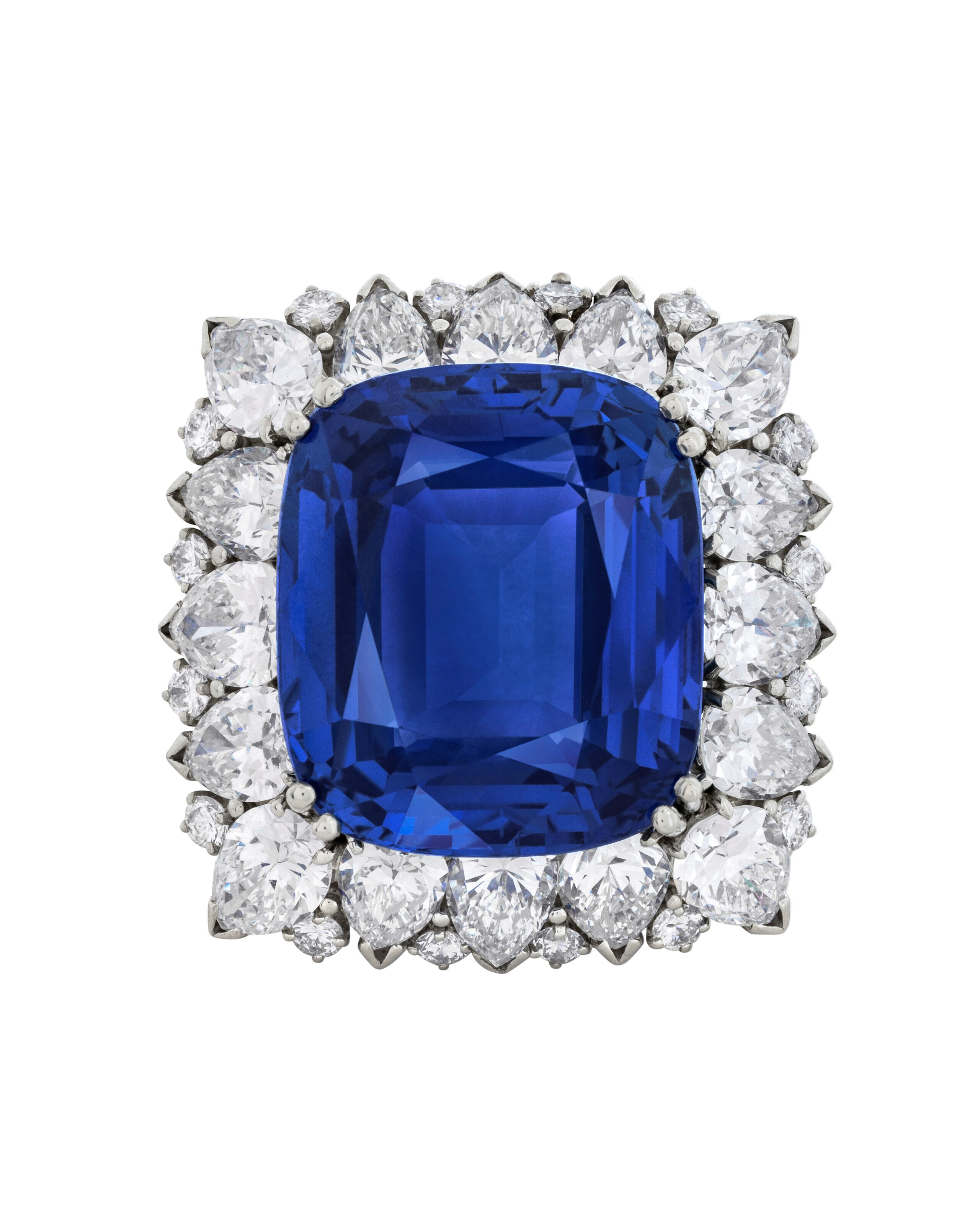 SAPPHIRE AND DIAMOND RING