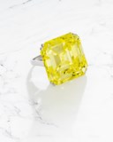 TREATED COLOURED DIAMOND RING
