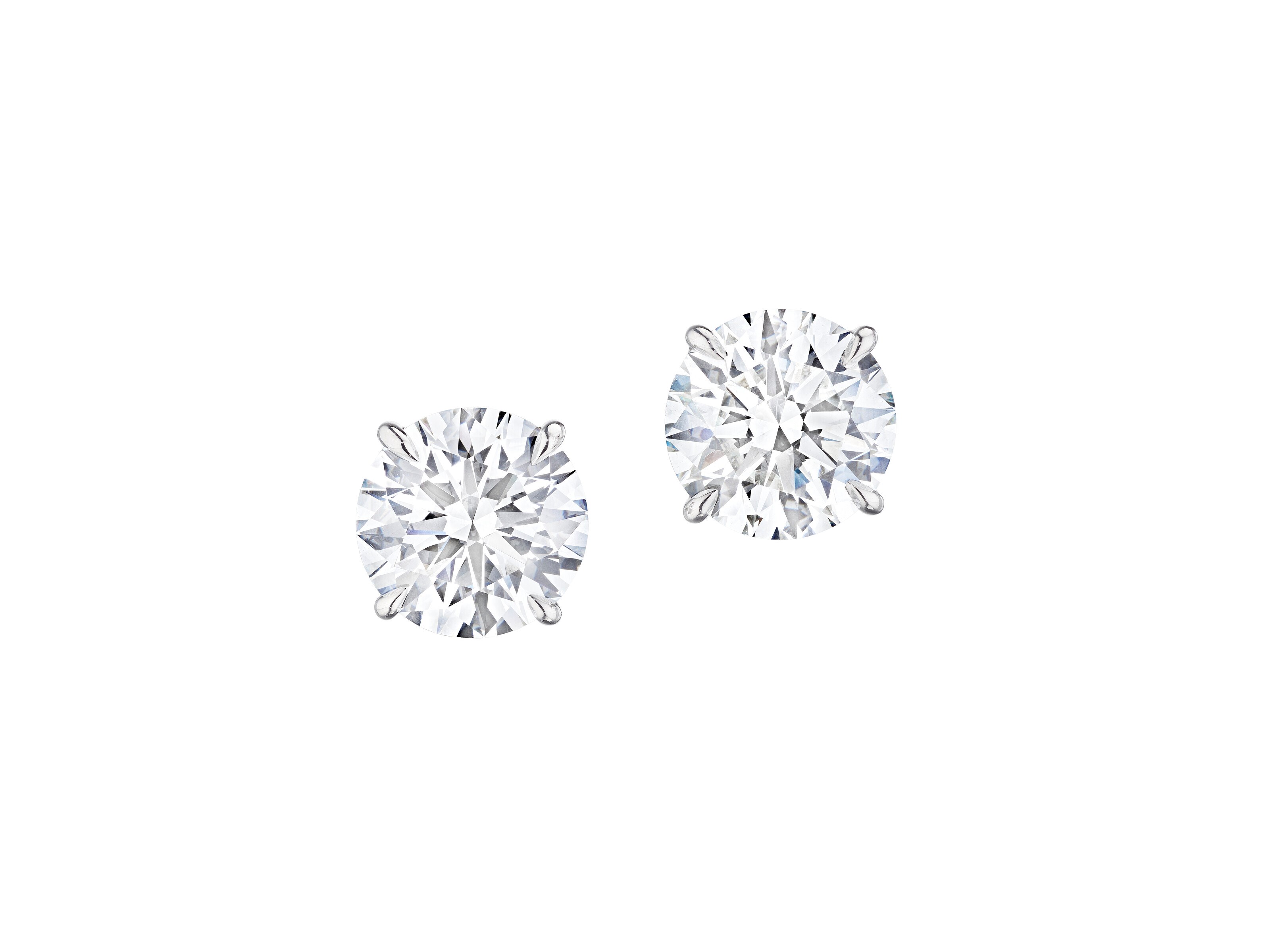 NO RESERVE DIAMOND STUD EARRINGS