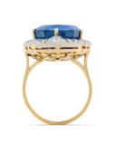 SAPPHIRE AND DIAMOND RING