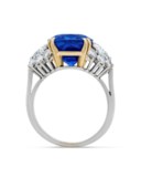 SAPPHIRE AND DIAMOND RING