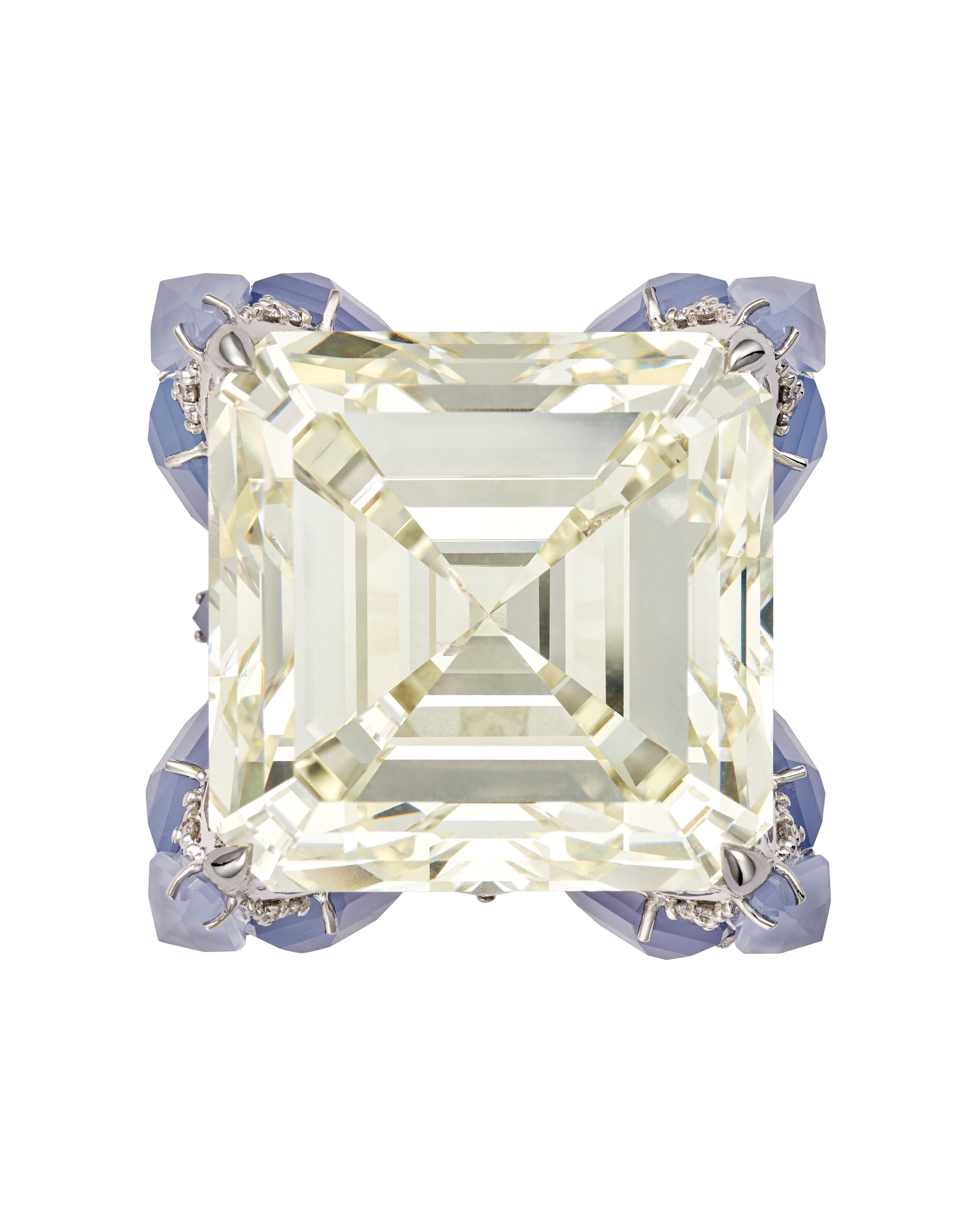 DIAMOND AND CHALCEDONY RING