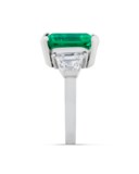 EMERALD AND DIAMOND RING