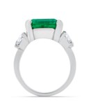 EMERALD AND DIAMOND RING