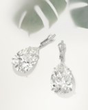 PAIR OF DIAMOND EARRINGS
