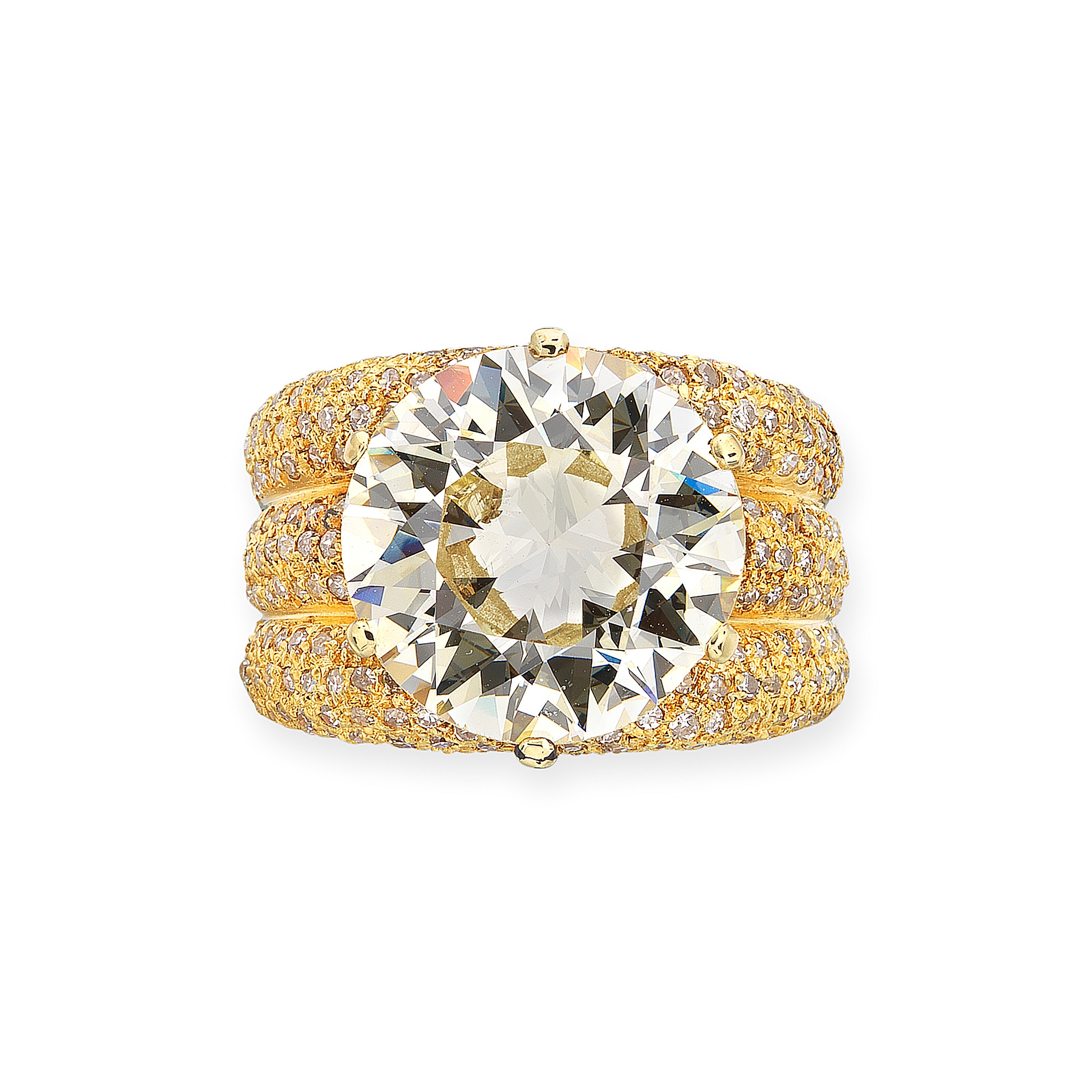 DIAMOND RING